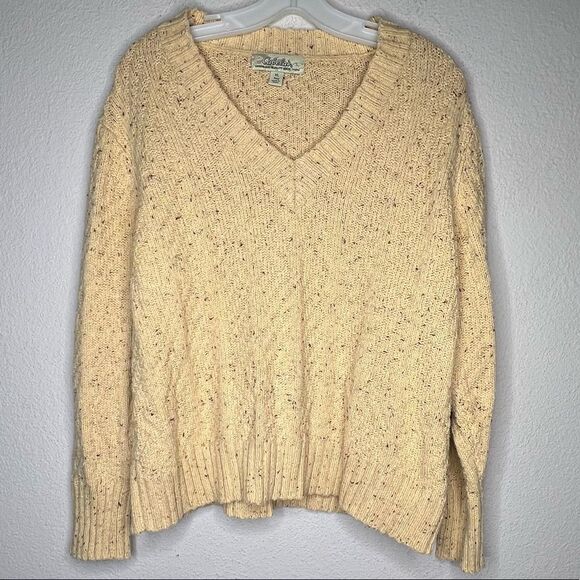 Cabela's Sweater - Picture 7 of 8